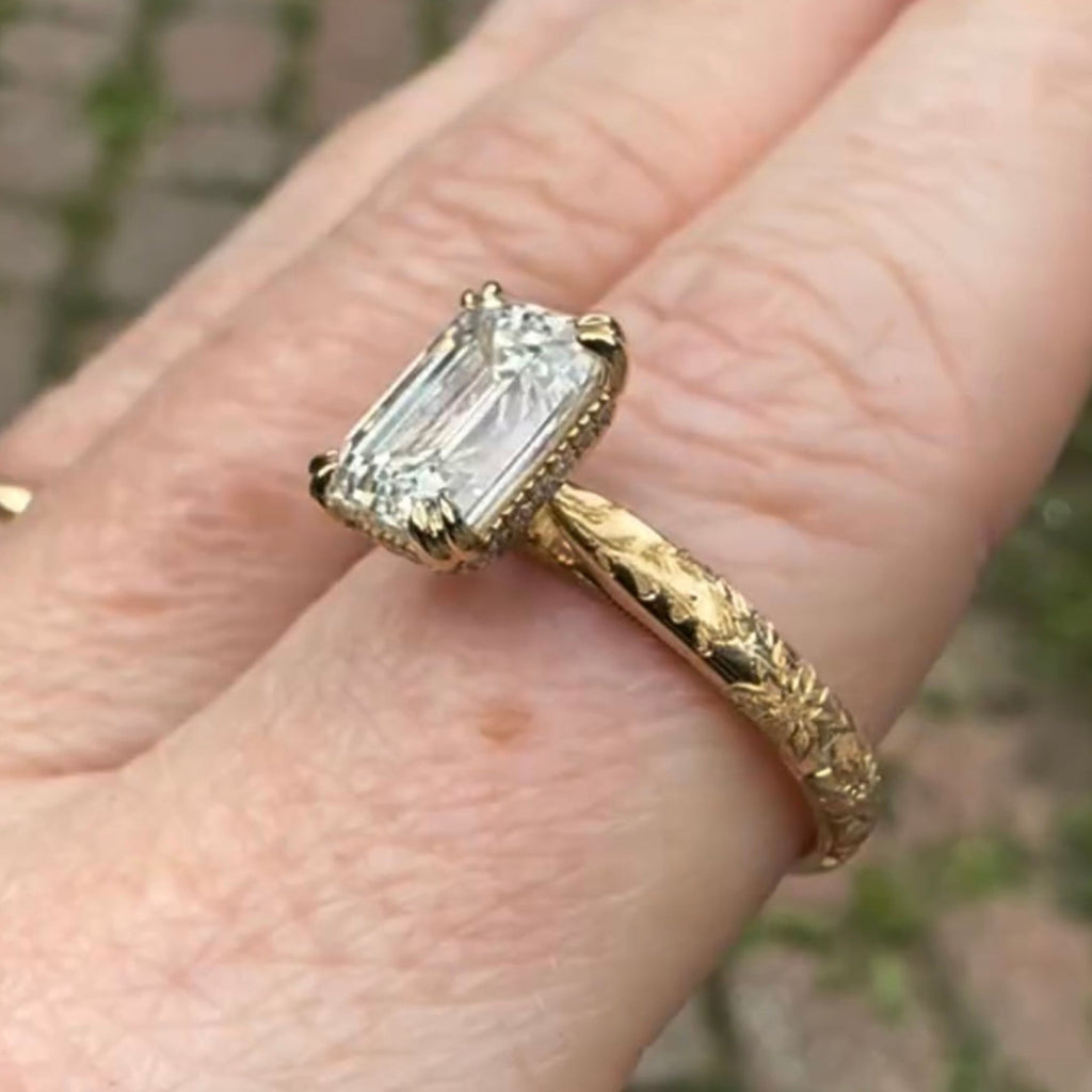 Double Claw Prong Emerald Moissanite Vintage Engagement Ring Engraved Band Art Deco Gold Wedding Ring