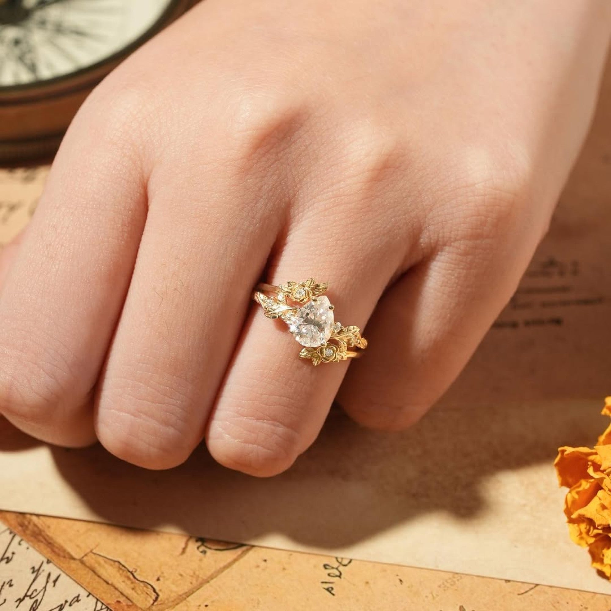 Pear Moissanite Vintage Engagement Ring Set Gold Bridal Wedding Ring Set