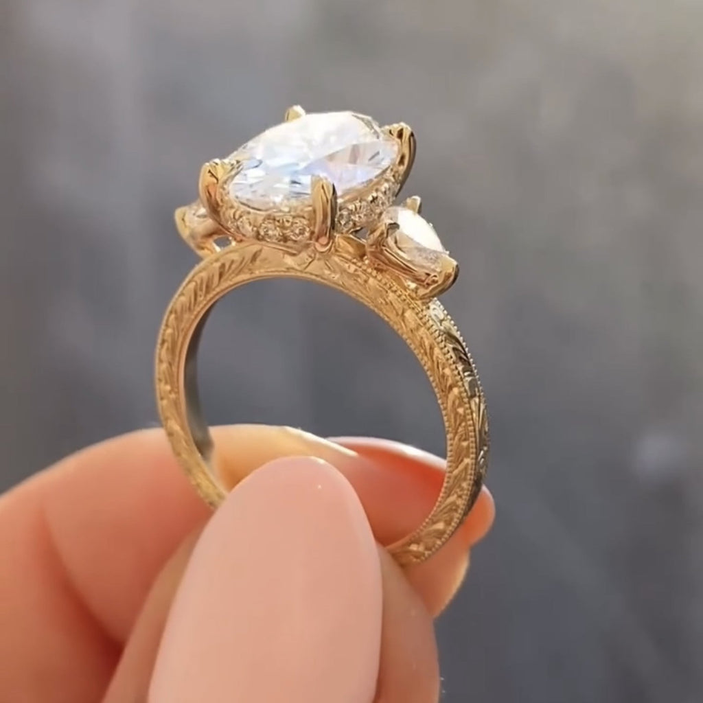 Vintage Three Stone Oval Moissanite Engagement Ring Art Deco Gold Wedding Ring