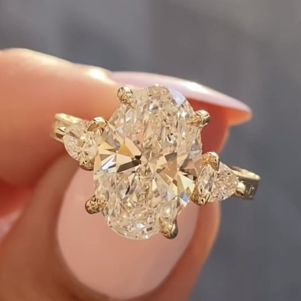 Vintage Three Stone Oval Moissanite Engagement Ring Art Deco Gold Wedding Ring