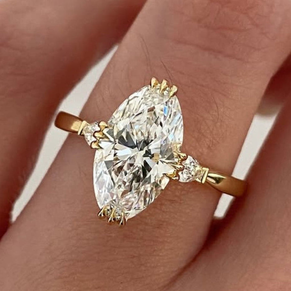 Three Stone Oval Moissanite Engagement Ring Three Claw Prong Wedding Ring