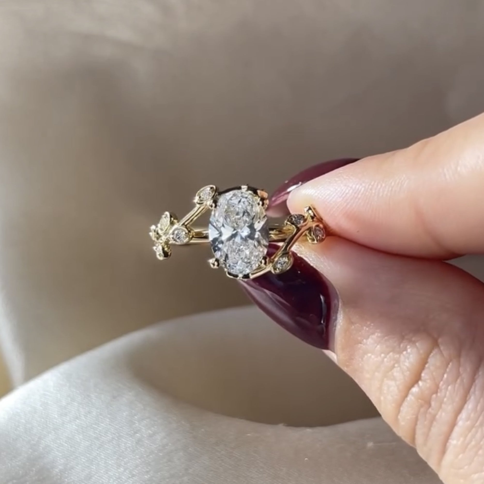 Leap Floral Oval Lab Grown Engagement Ring Art Deco Gold Vintage Wedding Ring