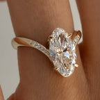 Oval Cut Moissanite Engagement Ring Curve Band Solid Gold Wedding Ring