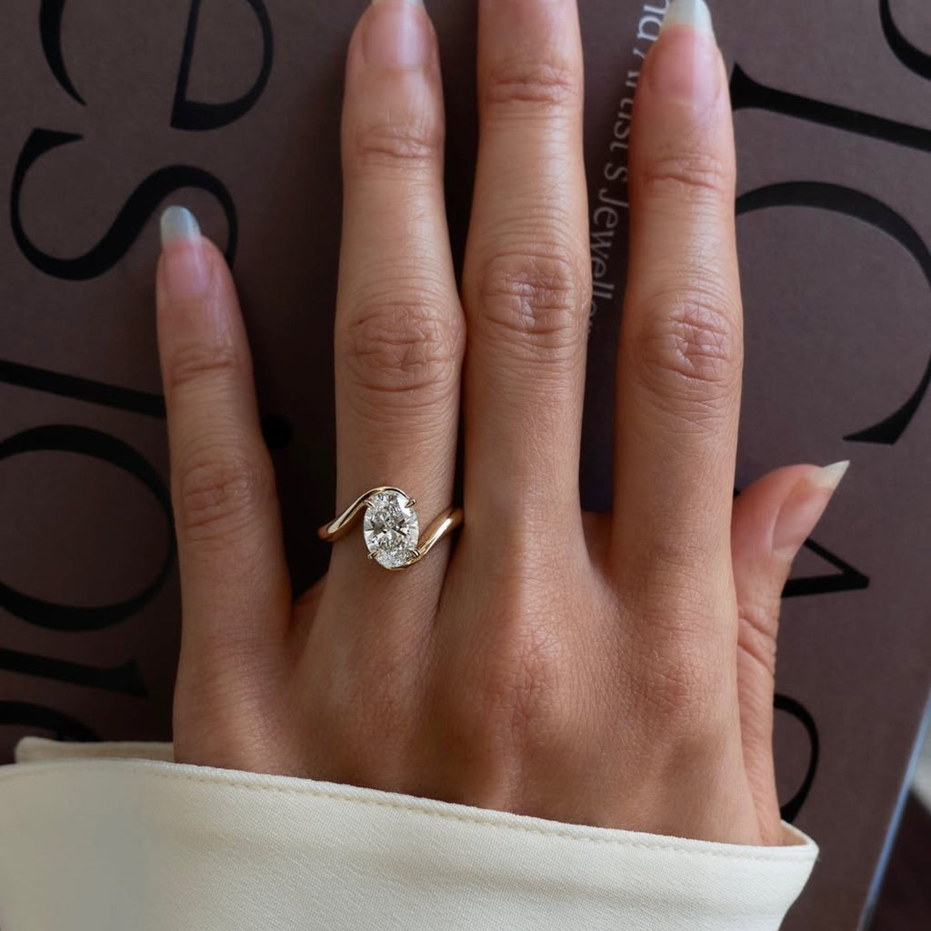 Oval Cut Moissanite Engagement Ring Bypass Solitaire Wedding Ring