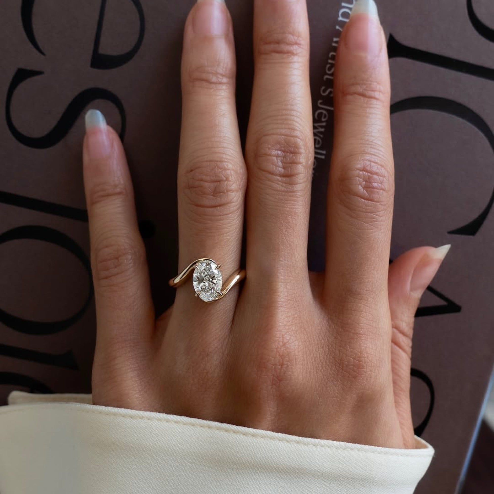 Oval Cut Moissanite Engagement Ring Bypass Solitaire Wedding Ring