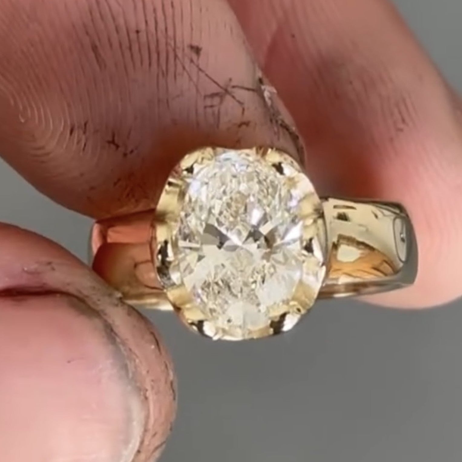Oval Cut Moissanite Engagement Ring Solitaire Gold Wedding Ring