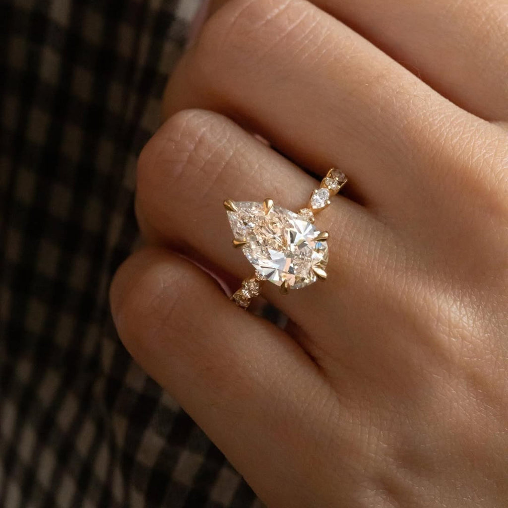 Pear Cut Moissanite Engagement Ring Solid Gold Wedding Ring Teardrop Ring Anniversary Rings For Women Handmade Ring Promise Ring