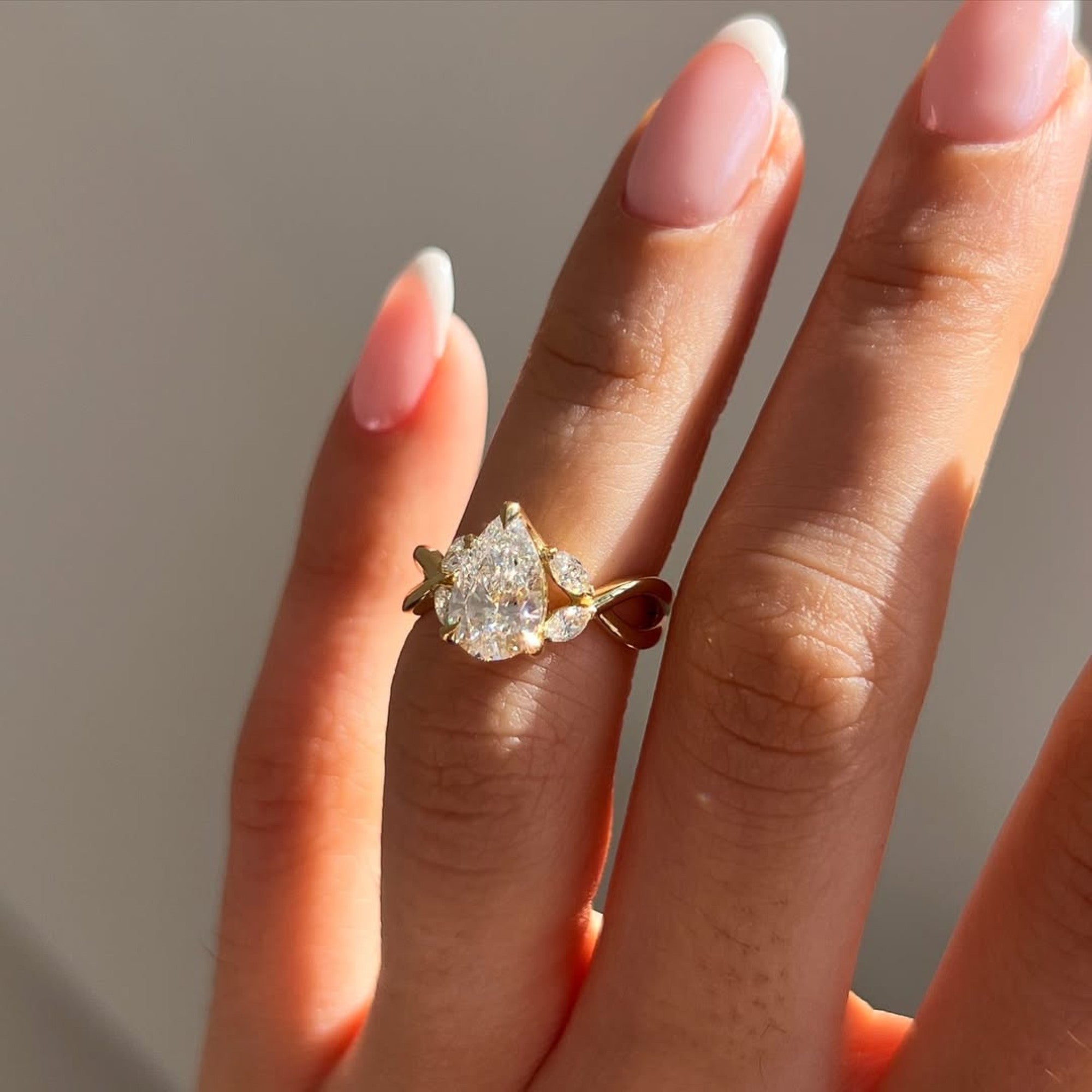 Cluster Pear Cut Engagement Ring Pear Art Deco Moissanite Ring Solid Gold Wedding Ring Anniversary Rings For Women Teardrop Ring
