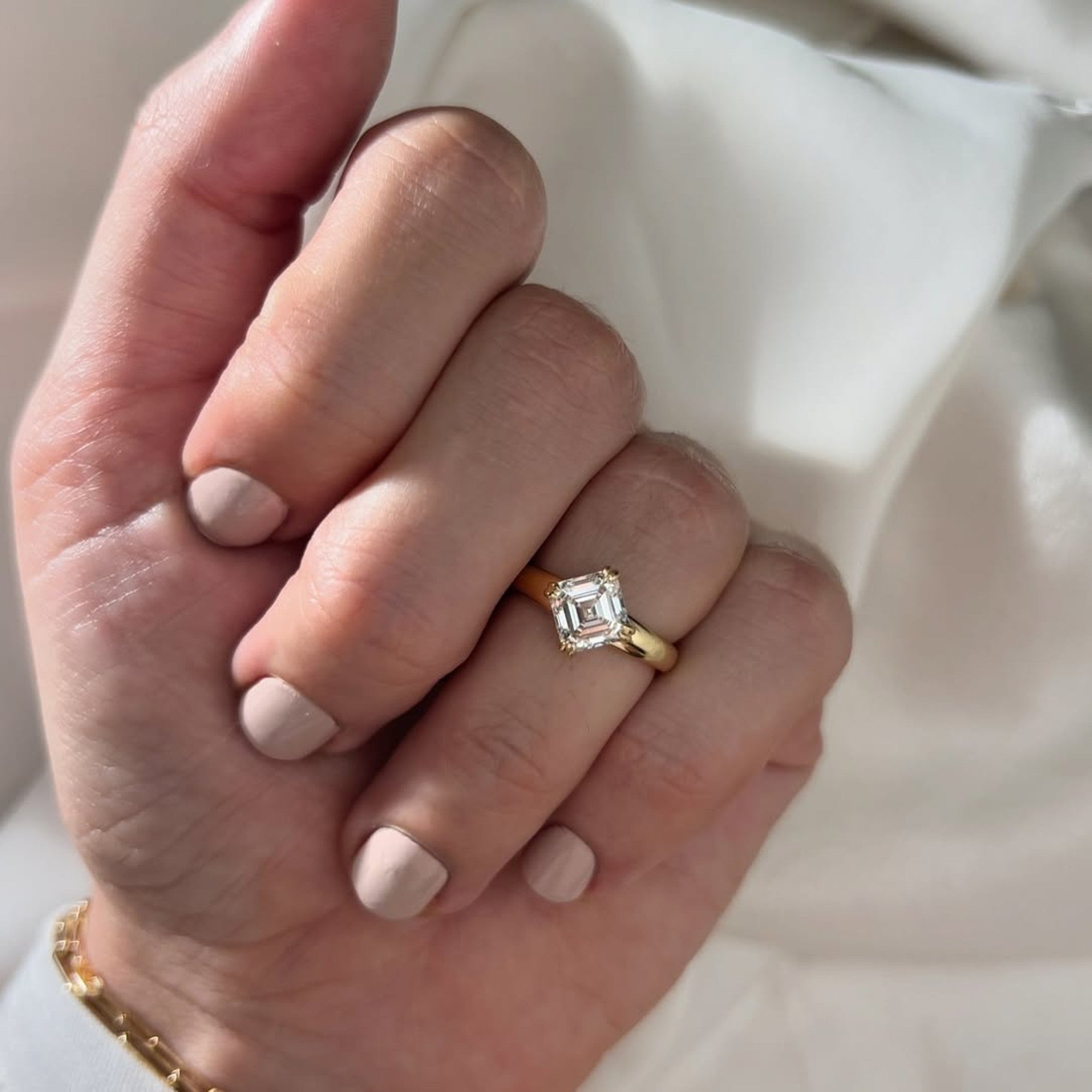 East West Asscher Cut Moissanite Engagement Ring Double Claw Prong Gold Solitaire Ring Horizontal Ring Wedding Ring Promise Ring