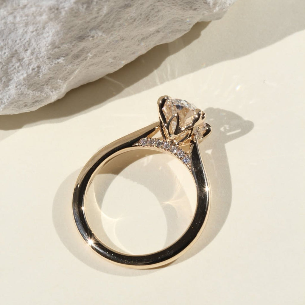 Old Mine Elongated Cushion Lab Grown Engagement Ring Vintage Double Claw Prong Ring Tulip Set Solid Gold Wedding Rings For Women