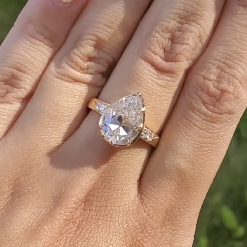 Old Mine Pear Cut Engagement Ring Pear Vintage Moissanite Diamond Ring Gold Wedding Ring Teardrop Ring Anniversary Rings For Women