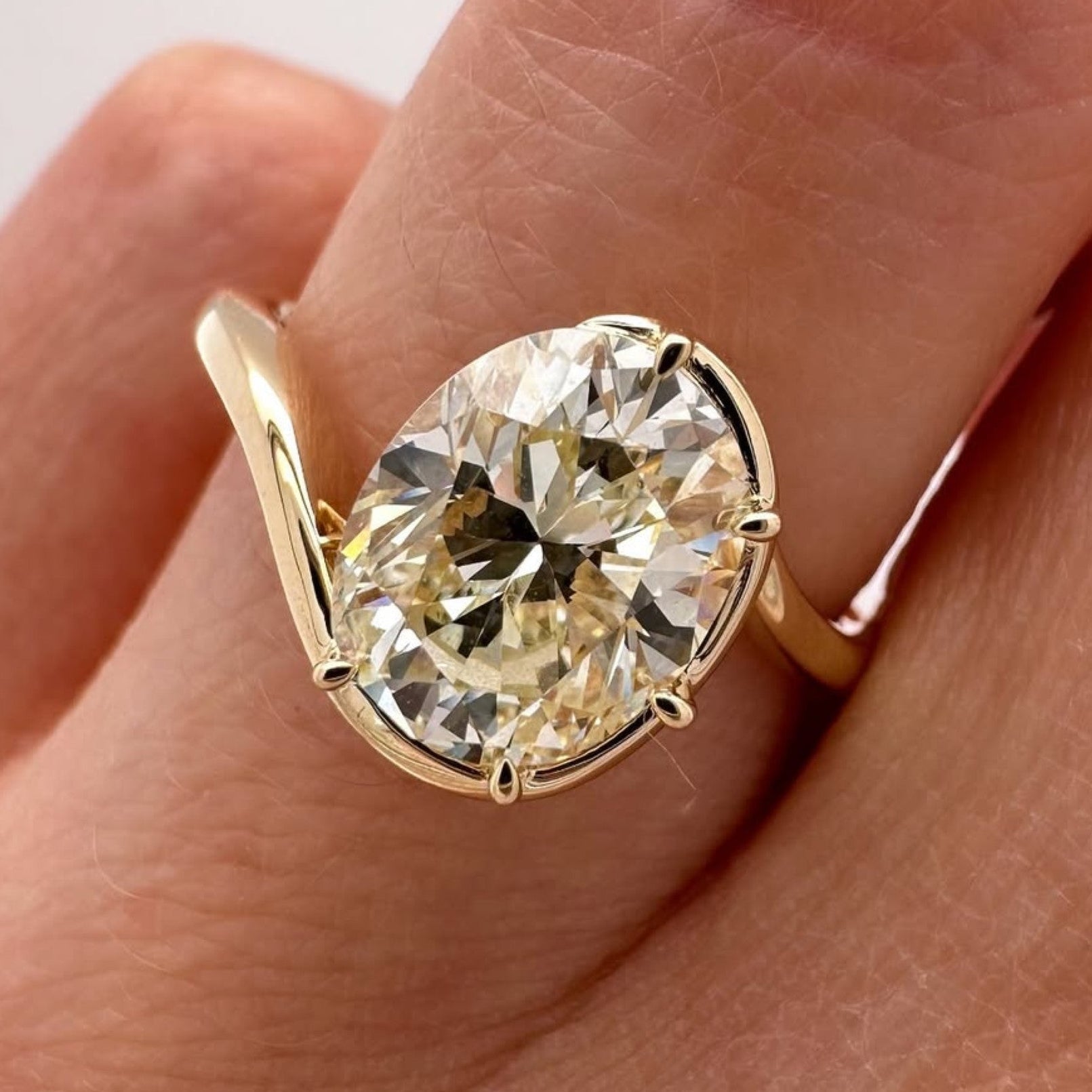 Half Bezel Set Oval Cut Moissanite Engagement Ring Curve Band Solitaire Ring Wedding Ring Anniversary Rings For Women