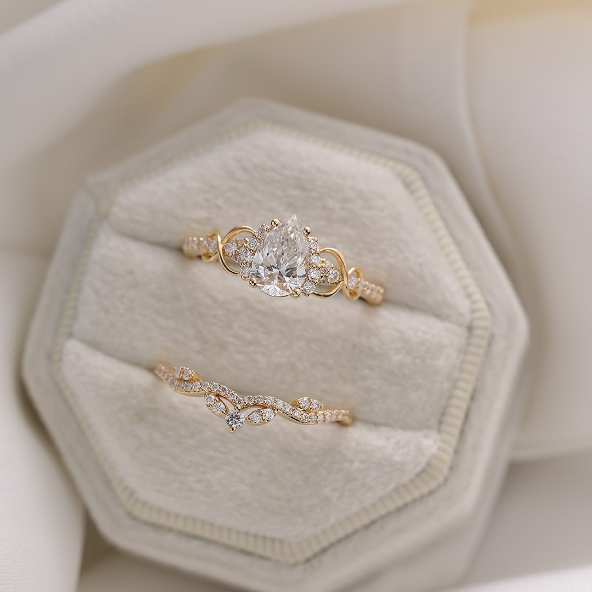 Pear Cut Moissanite Engagement Ring Set Solid Gold Bridal Set