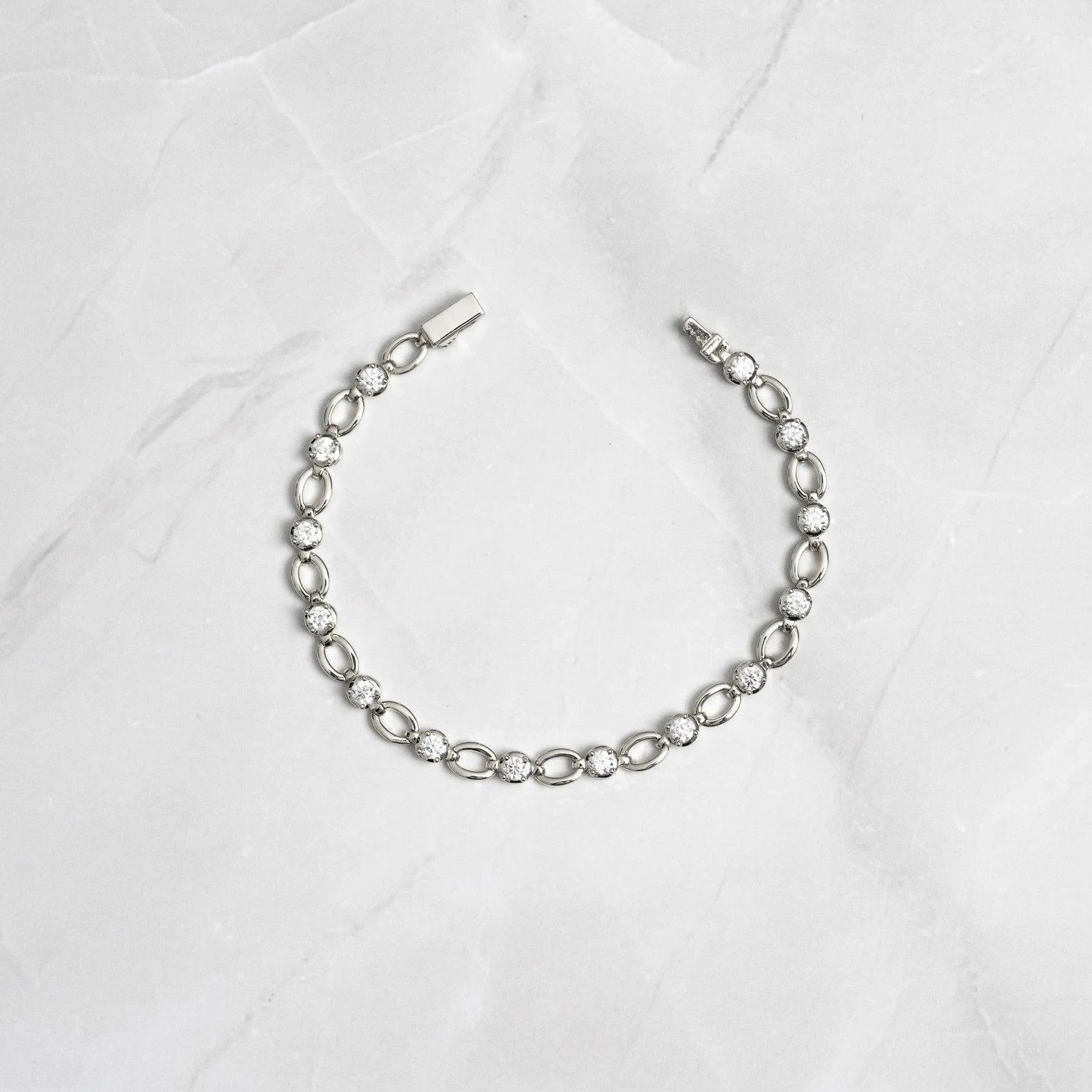 Round Cut Moissanite Diamond Bezel Link Bracelet, Solid Gold Everyday Tennis Jewelry Bracelet