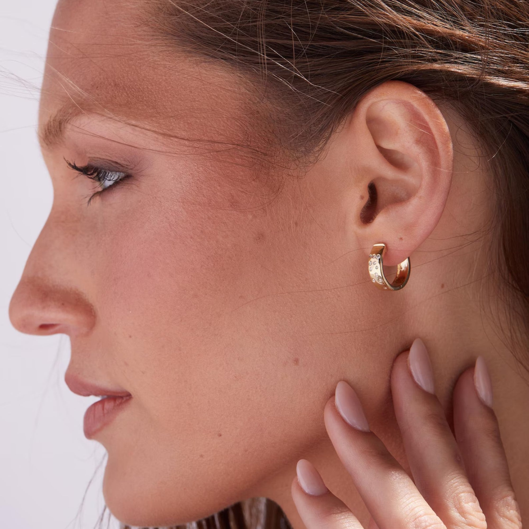 0.20 CT Round Cut Gold Diamond Huggie Earring Lab-Grown Pavé Hoops