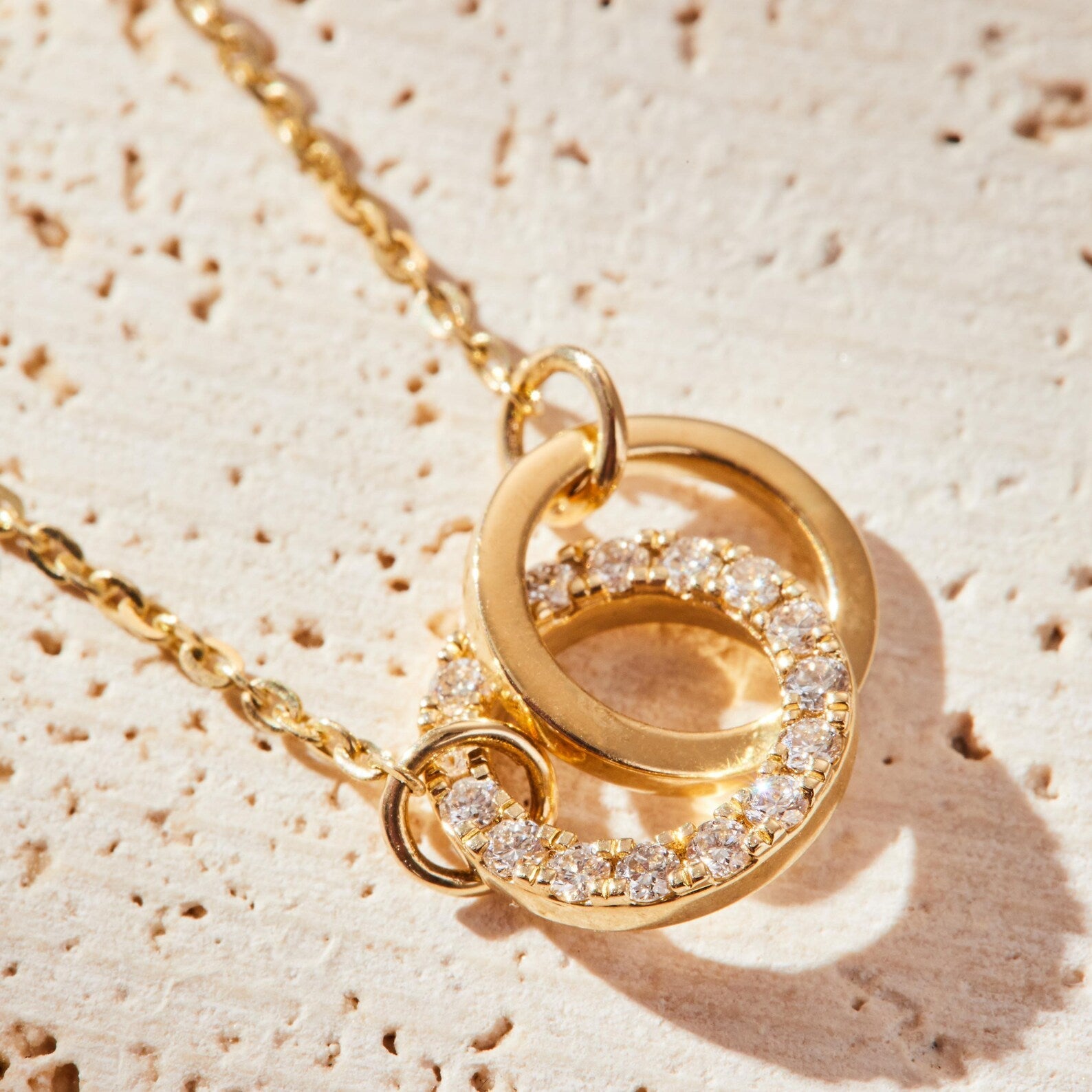 0.20 TCW Round Cut Gold Interlocking Circle Necklace Moissanite Diamond Accent