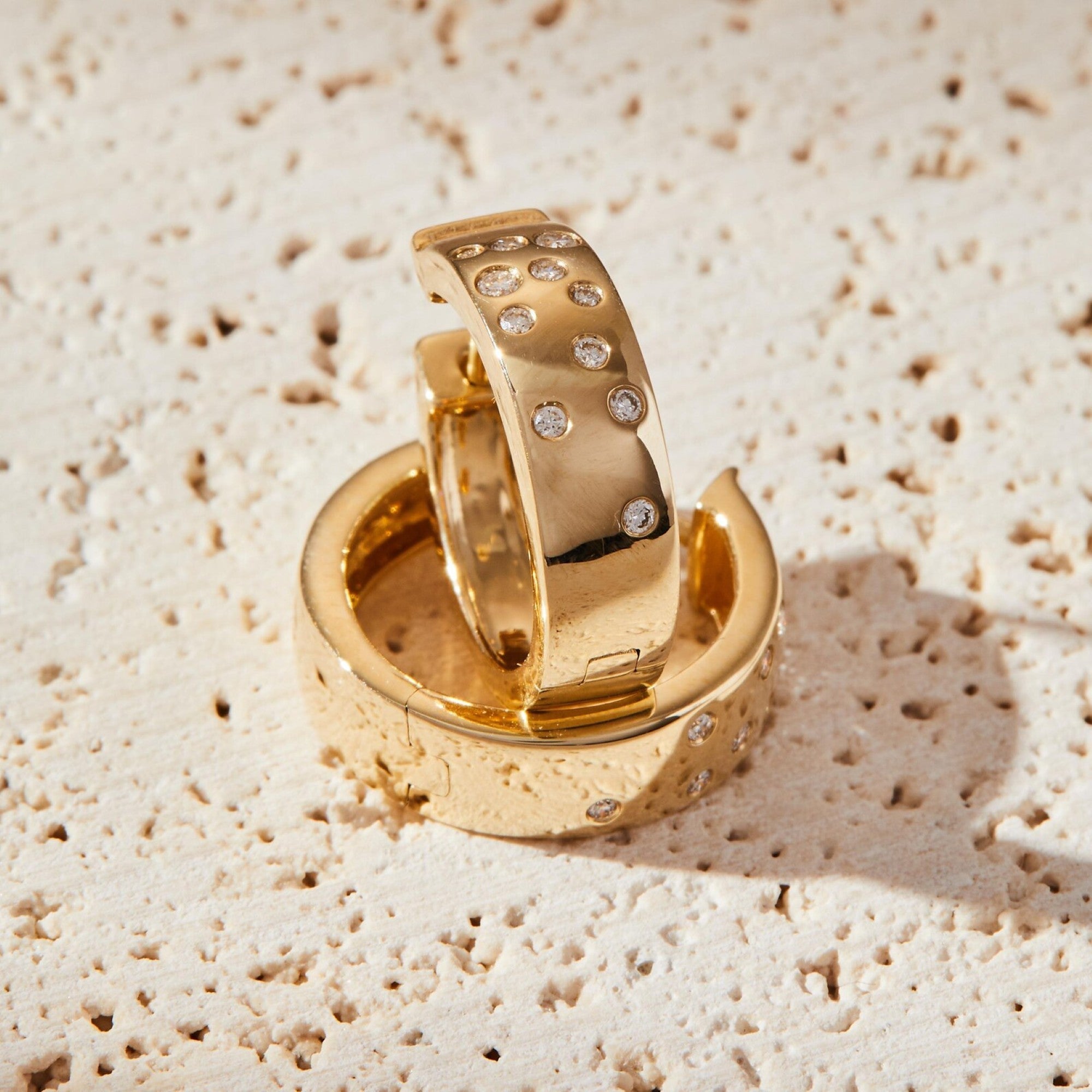 0.20 CT Round Cut Gold Diamond Huggie Earring Lab-Grown Pavé Hoops