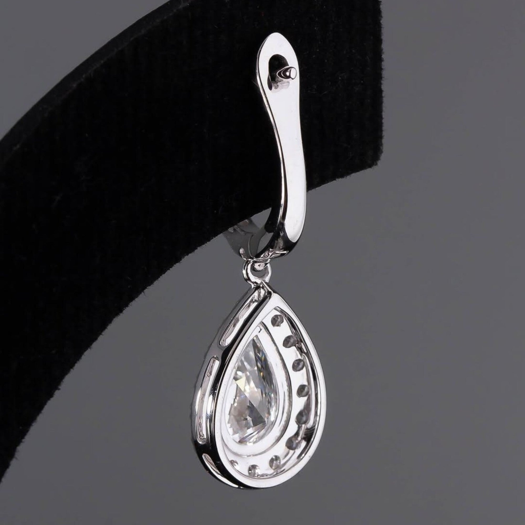 2.00 TCW Pear Cut Moissanite Diamond Hoop Drop Earring Halo Set Jewellery