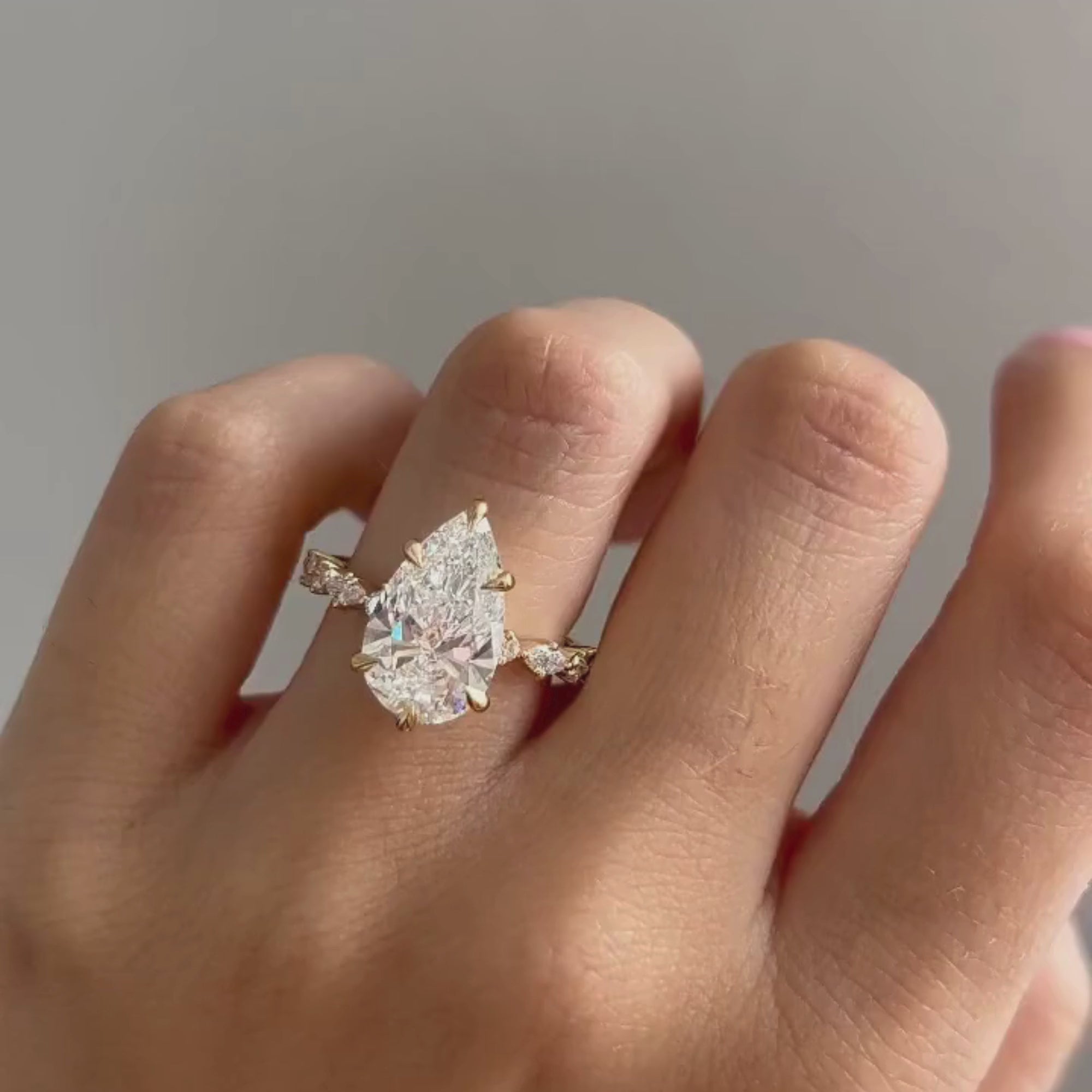 Pear Cut Lab Grown Engagement Ring Solid Gold Wedding Ring Teardrop Ring Anniversary Rings For Women Handmade Ring Promise Ring